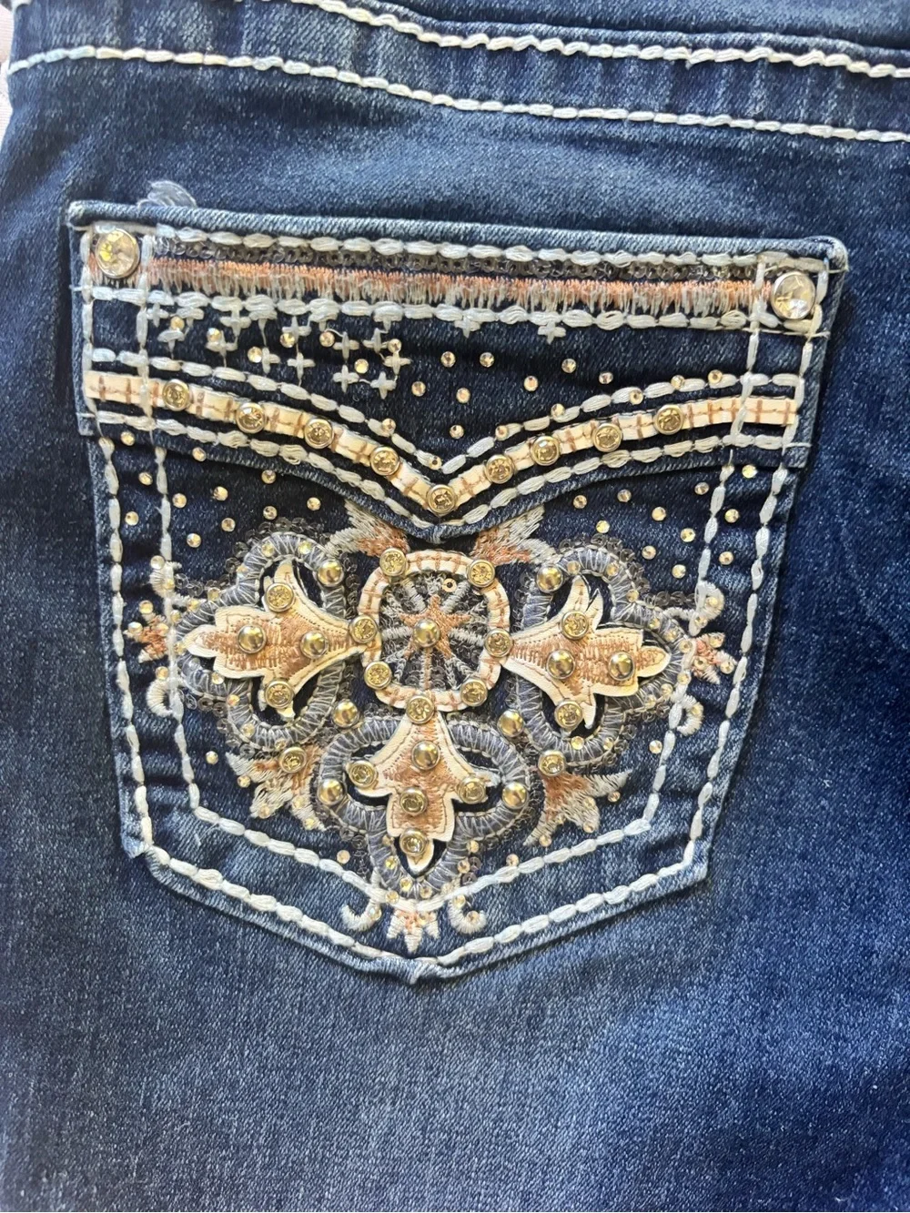 Women's Embroidered Dark Blue Denim Shorts